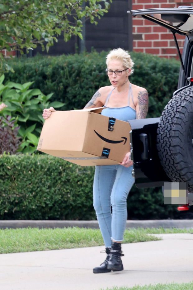 Kim Scott Mathers Makes Public Appearance Following Rehab Stint